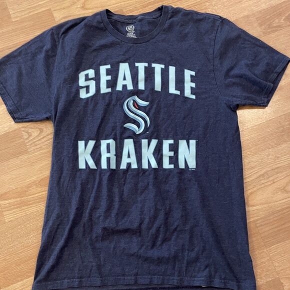 Seattle Kraken NHL Blue Short Sleeve T-shirt Size Medium - Picture 3 of 7